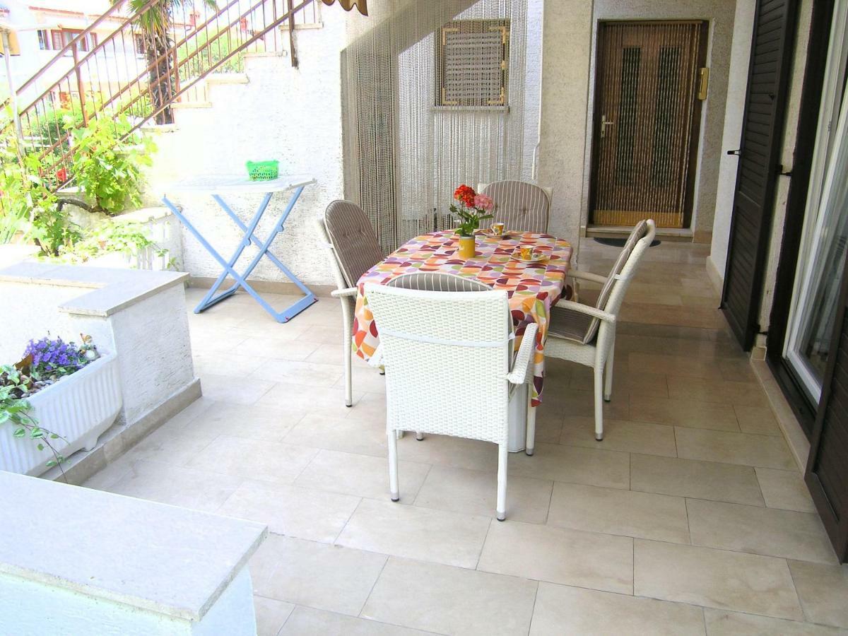 Apartment Zora Krk Town Zewnętrze zdjęcie